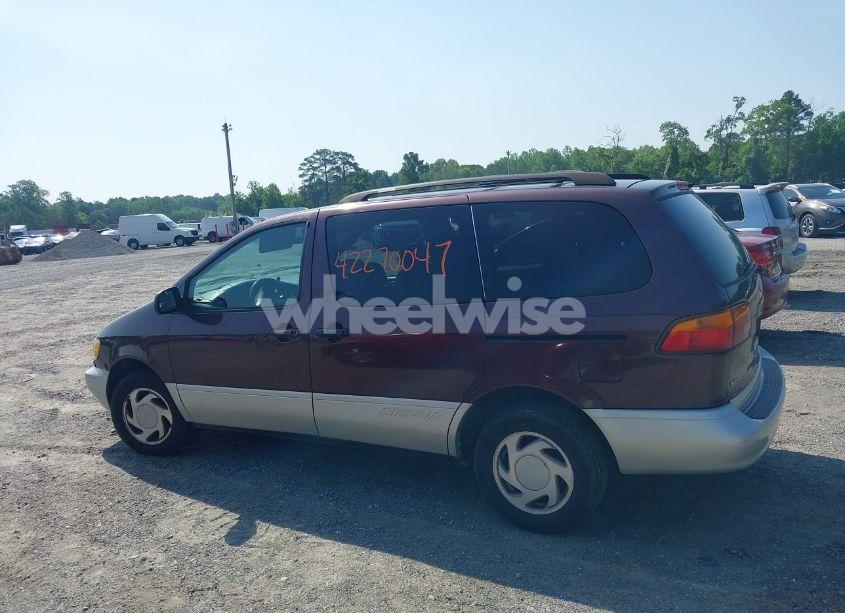 Photo 14 of 2000 Toyota Sienna XLE (VIN 4T3ZF13C1YU187368)