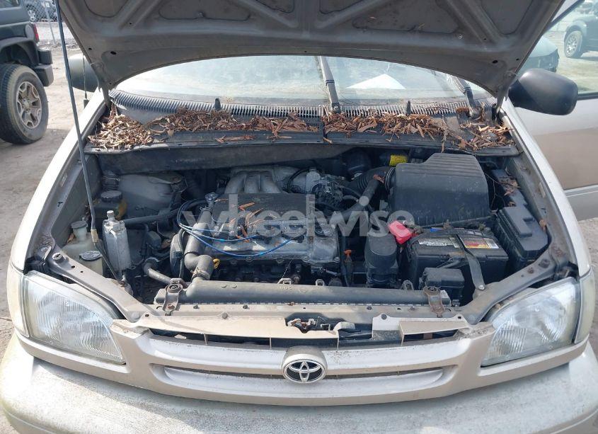Photo 10 of 2000 Toyota Sienna XLE (VIN 4T3ZF13C1YU211572)
