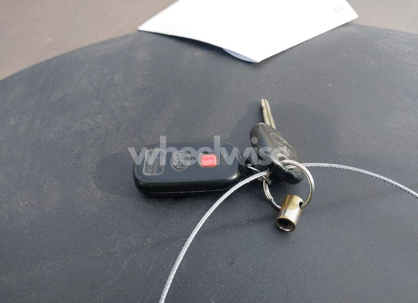 Photo 11 of 2000 Toyota Sienna XLE (VIN 4T3ZF13C1YU211572)