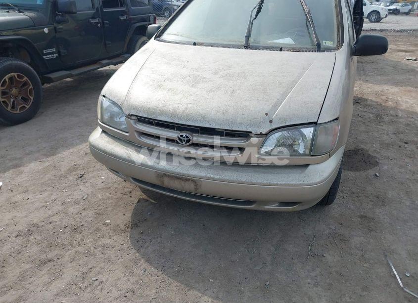 Photo 6 of 2000 Toyota Sienna XLE (VIN 4T3ZF13C1YU211572)
