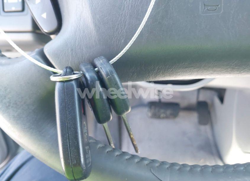 Photo 11 of 2000 Toyota Sienna XLE (VIN 4T3ZF13C1YU270802)