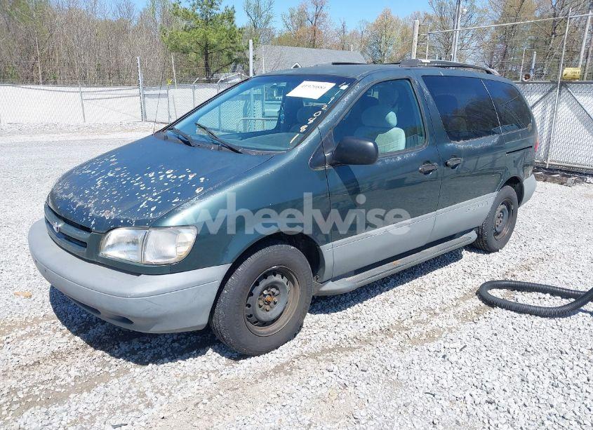 Photo 2 of 2000 Toyota Sienna LE (VIN 4T3ZF13C1YU291486)