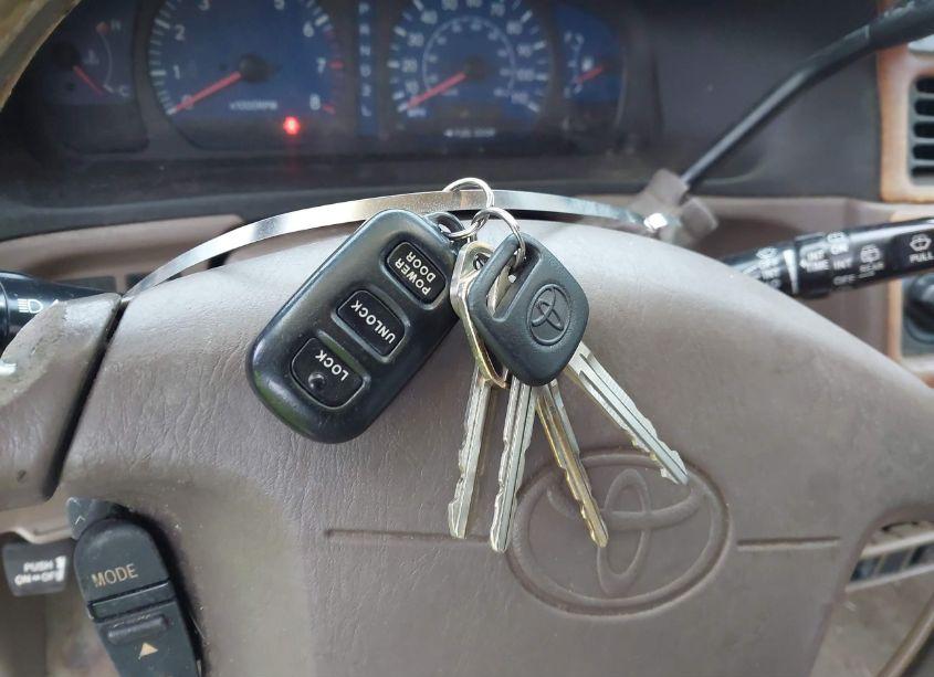 Photo 11 of 2001 Toyota Sienna LE (VIN 4T3ZF13C21U362233)