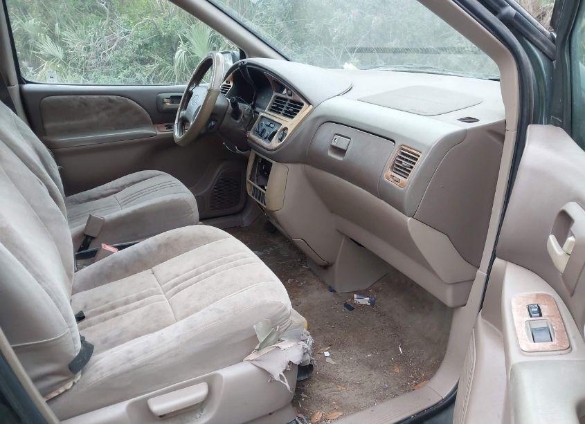 Photo 5 of 2001 Toyota Sienna LE (VIN 4T3ZF13C21U362233)