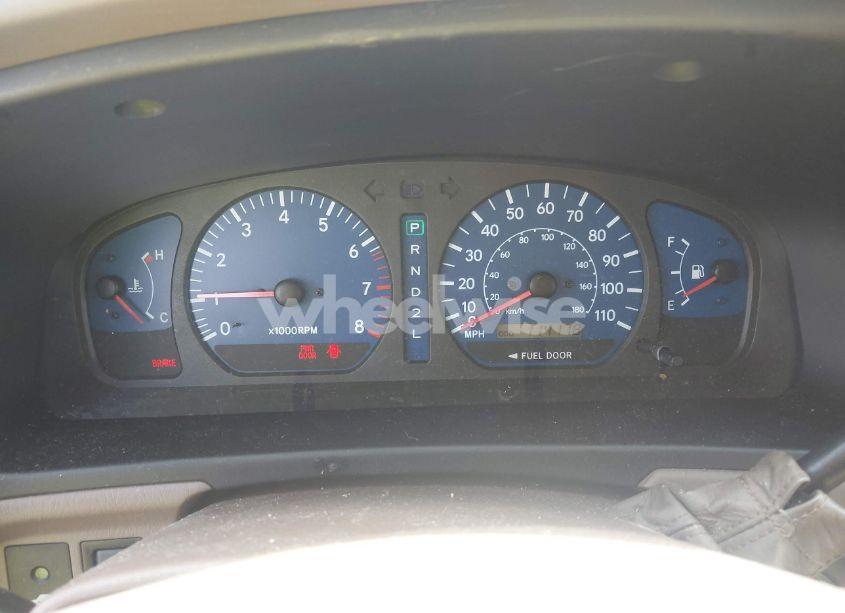 Photo 7 of 2002 Toyota Sienna XLE (VIN 4T3ZF13C22U422237)