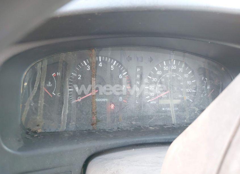 Photo 7 of 1998 Toyota Sienna LE (VIN 4T3ZF13C2WU011474)