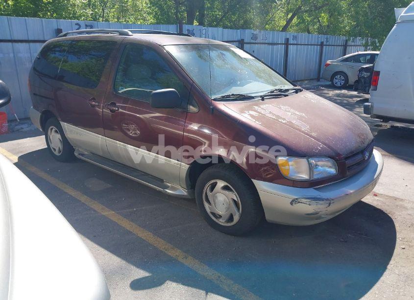 1998 Toyota Sienna LE/XLE (VIN 4T3ZF13C2WU088376) main photo