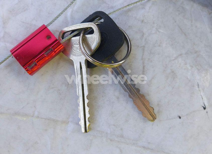 Photo 11 of 1999 Toyota Sienna LE (VIN 4T3ZF13C2XU126738)