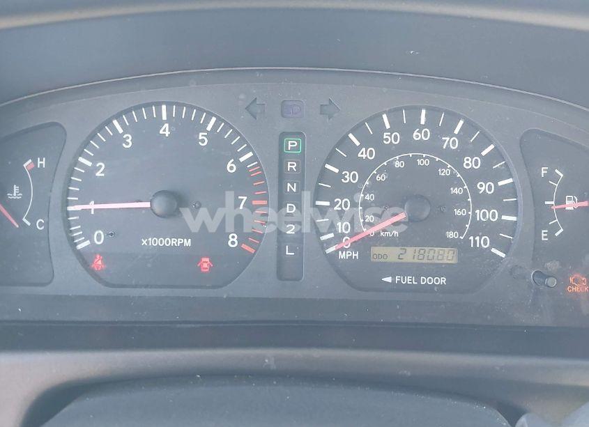 Photo 7 of 1999 Toyota Sienna LE (VIN 4T3ZF13C2XU126738)