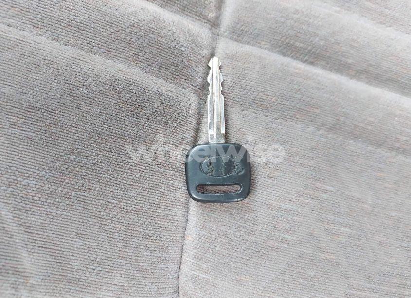 Photo 11 of 1999 Toyota Sienna LE (VIN 4T3ZF13C2XU129364)