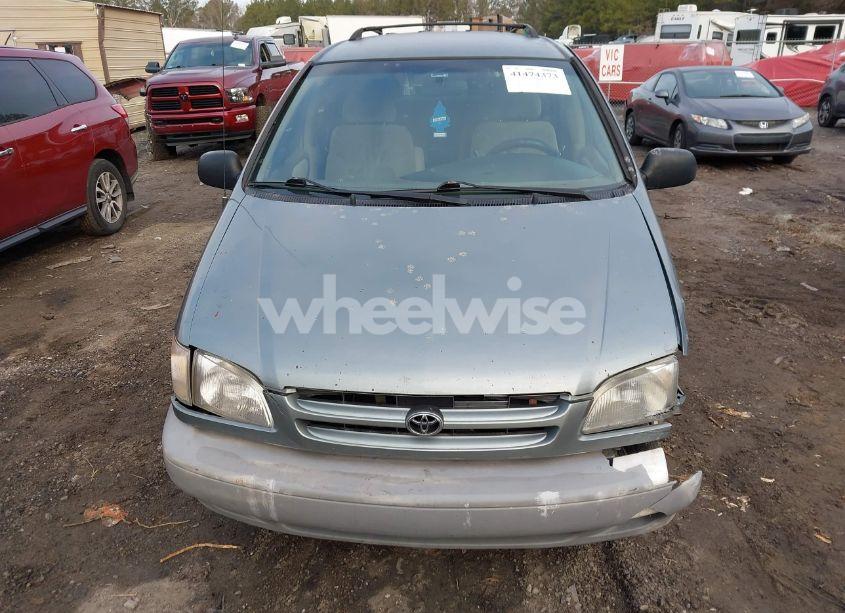 Photo 12 of 1999 Toyota Sienna LE (VIN 4T3ZF13C2XU129364)