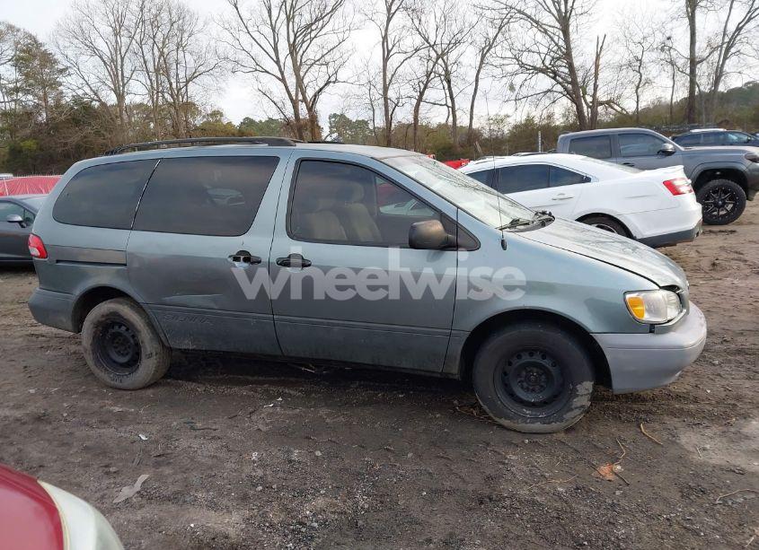 Photo 13 of 1999 Toyota Sienna LE (VIN 4T3ZF13C2XU129364)