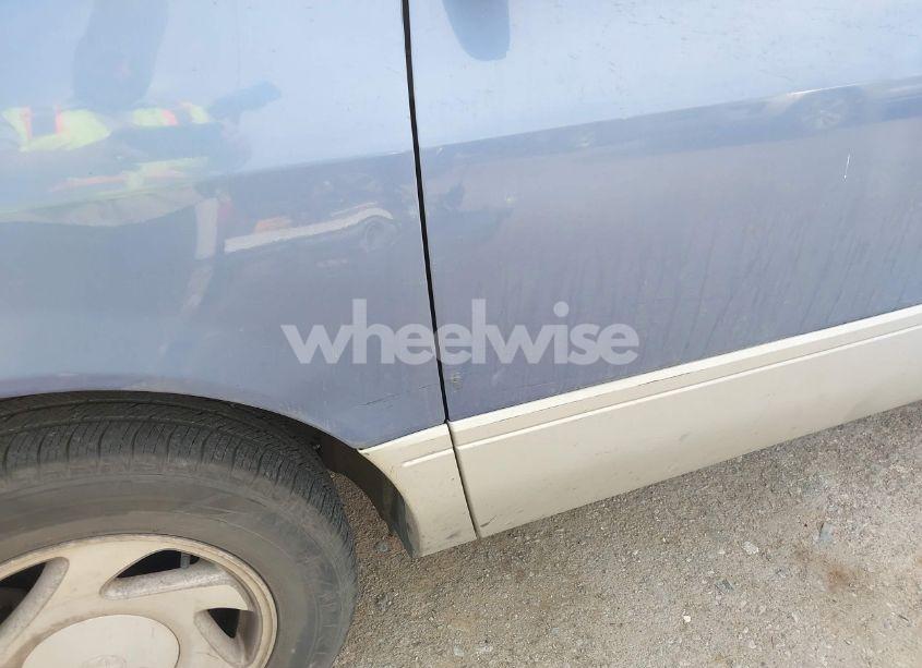 Photo 6 of 1999 Toyota Sienna XLE (VIN 4T3ZF13C2XU147508)