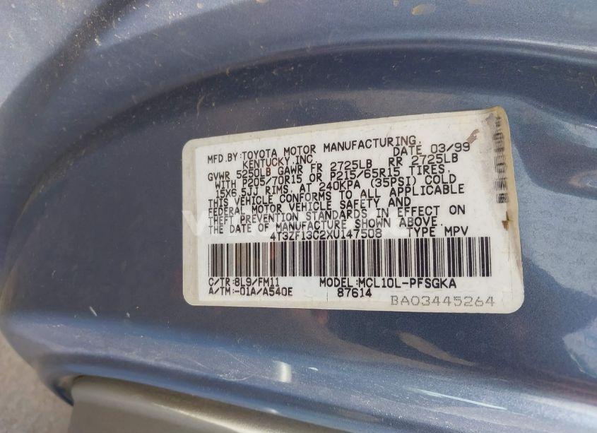 Photo 9 of 1999 Toyota Sienna XLE (VIN 4T3ZF13C2XU147508)