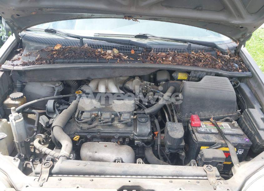 Photo 10 of 1999 Toyota Sienna LE (VIN 4T3ZF13C2XU169072)