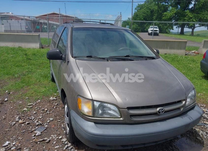 Photo 6 of 1999 Toyota Sienna LE (VIN 4T3ZF13C2XU169072)