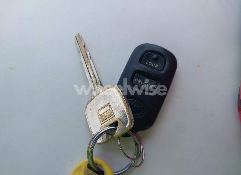 Photo 11 of 2000 Toyota Sienna LE (VIN 4T3ZF13C2YU172488)