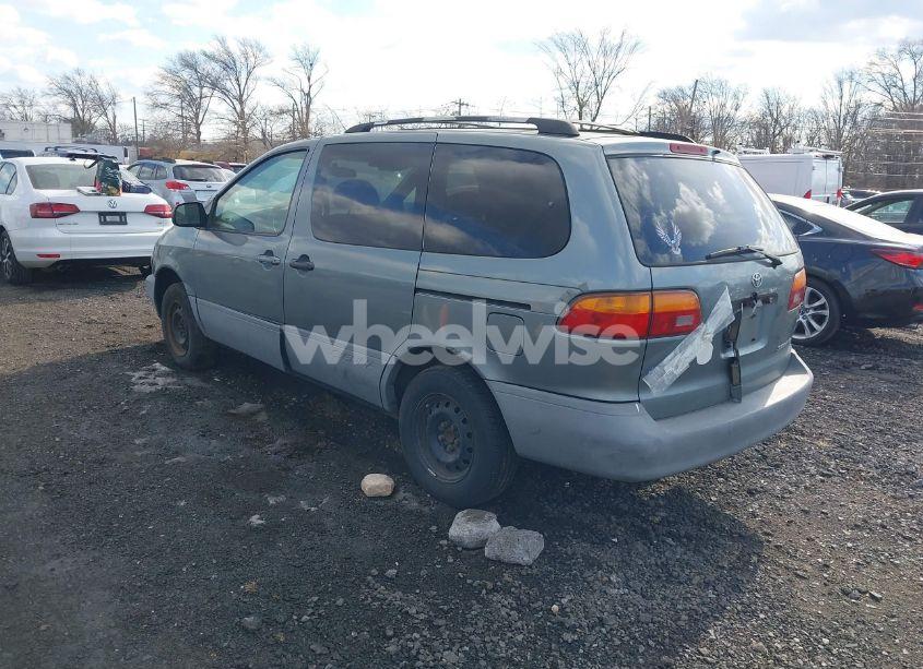 Photo 3 of 2000 Toyota Sienna LE (VIN 4T3ZF13C2YU172488)