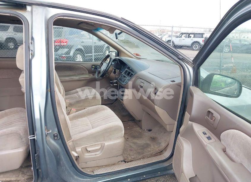 Photo 5 of 2000 Toyota Sienna LE (VIN 4T3ZF13C2YU172488)