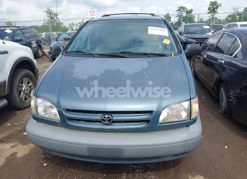 Photo 12 of 2000 Toyota Sienna LE/XLE (VIN 4T3ZF13C2YU215548)