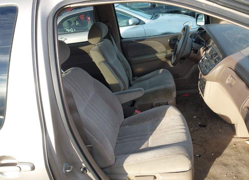 Photo 5 of 2000 Toyota Sienna LE (VIN 4T3ZF13C2YU275149)