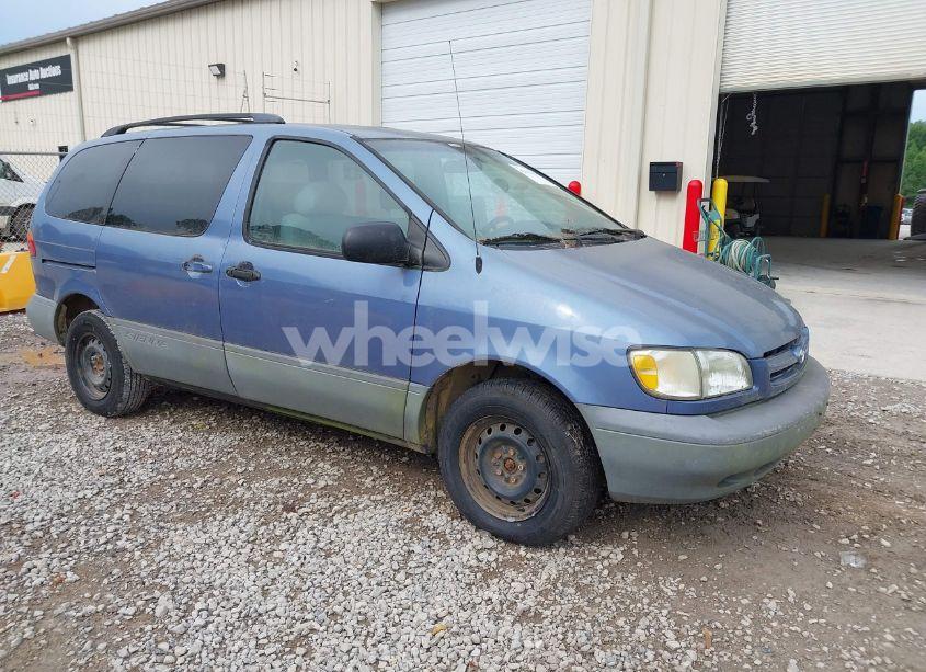 2000 Toyota Sienna LE (VIN 4T3ZF13C2YU279329) main photo