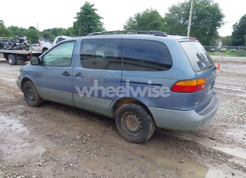 Photo 3 of 2000 Toyota Sienna LE (VIN 4T3ZF13C2YU279329)