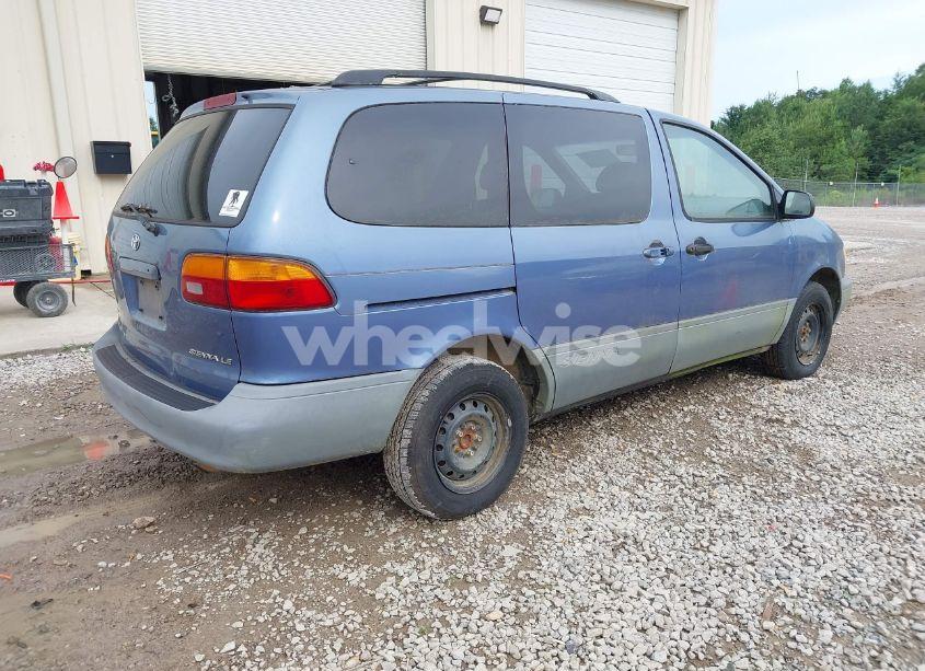 Photo 4 of 2000 Toyota Sienna LE (VIN 4T3ZF13C2YU279329)