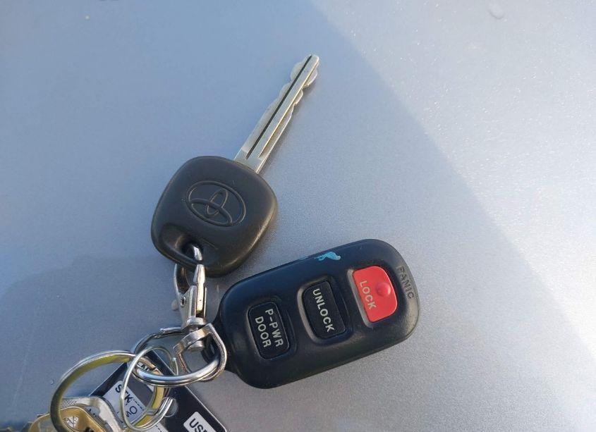 Photo 11 of 2001 Toyota Sienna XLE (VIN 4T3ZF13C31U348969)