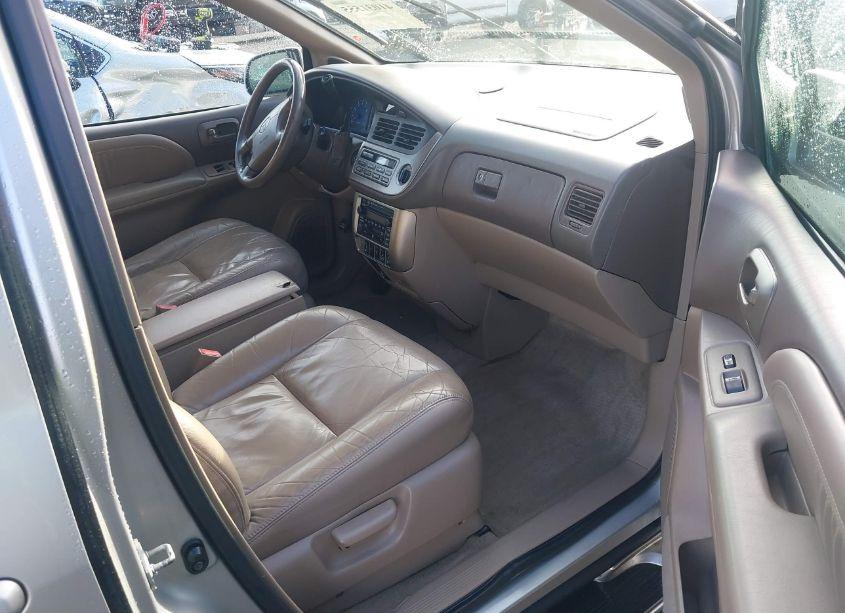 Photo 5 of 2001 Toyota Sienna XLE (VIN 4T3ZF13C31U348969)