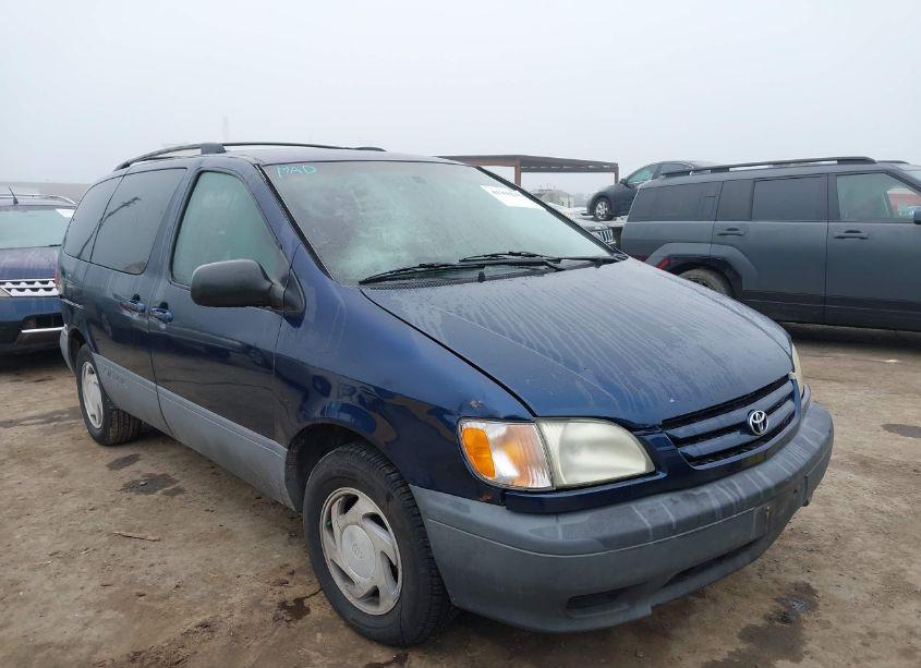 Photo 6 of 2002 Toyota Sienna LE (VIN 4T3ZF13C32U479062)