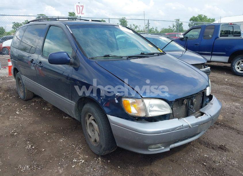 2002 Toyota Sienna XLE (VIN 4T3ZF13C32U484679) main photo