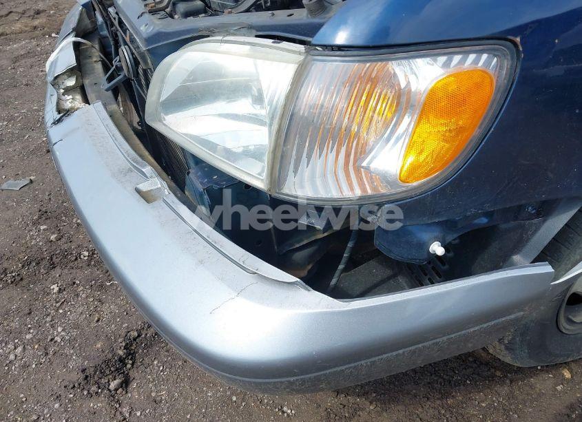 Photo 6 of 2002 Toyota Sienna XLE (VIN 4T3ZF13C32U484679)