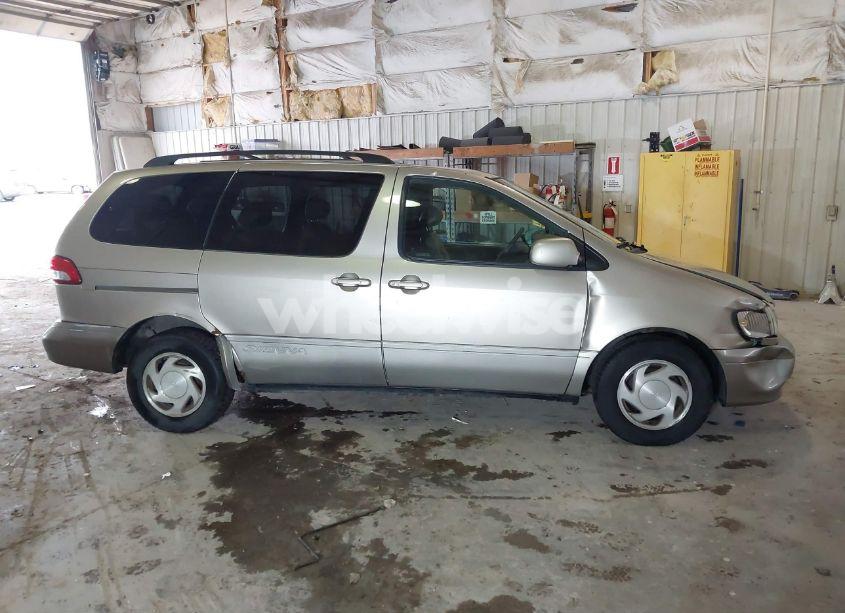 Photo 13 of 2003 Toyota Sienna XLE (VIN 4T3ZF13C33U516712)