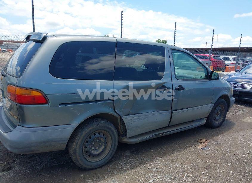 Photo 6 of 1998 Toyota Sienna LE (VIN 4T3ZF13C3WU040160)