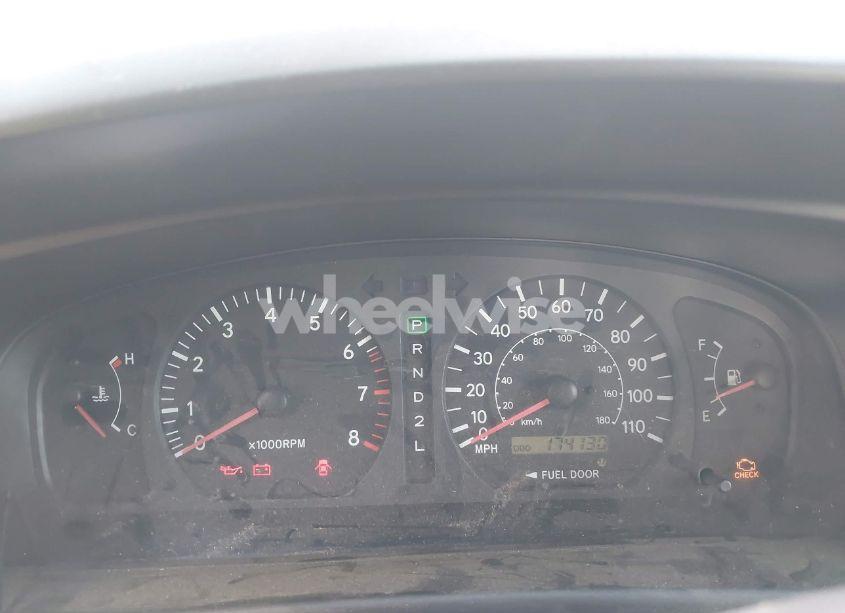 Photo 7 of 1998 Toyota Sienna XLE (VIN 4T3ZF13C3WU074731)