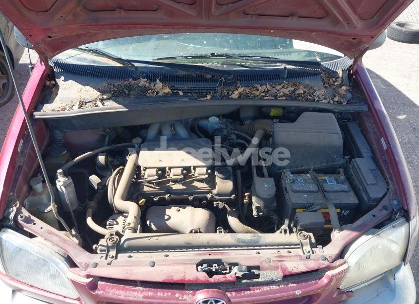 Photo 10 of 2000 Toyota Sienna LE (VIN 4T3ZF13C3YU203702)