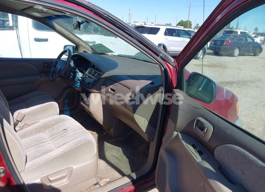 Photo 5 of 2000 Toyota Sienna LE (VIN 4T3ZF13C3YU203702)