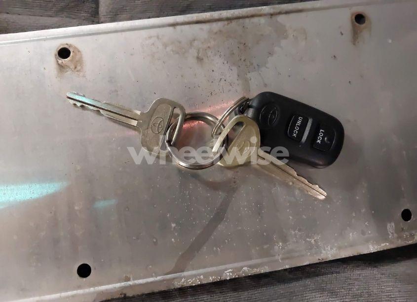 Photo 11 of 2000 Toyota Sienna LE (VIN 4T3ZF13C3YU308076)