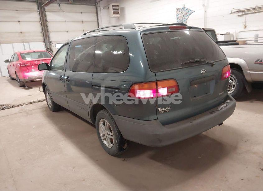Photo 3 of 2000 Toyota Sienna LE (VIN 4T3ZF13C3YU308076)