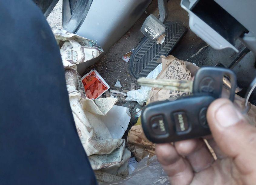 Photo 11 of 2000 Toyota Sienna LE (VIN 4T3ZF13C4YU193696)