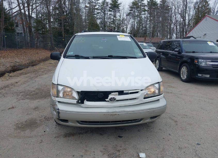 Photo 12 of 2000 Toyota Sienna XLE (VIN 4T3ZF13C4YU233128)