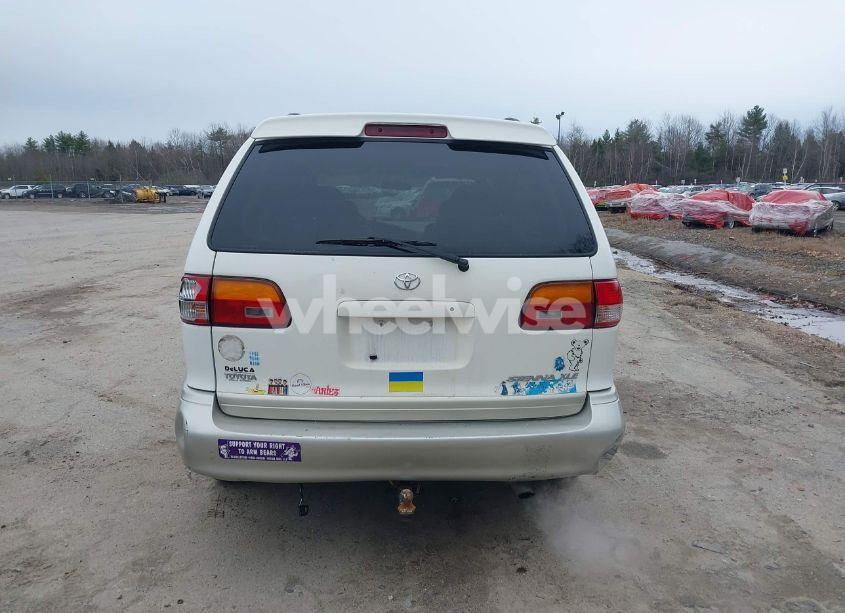 Photo 16 of 2000 Toyota Sienna XLE (VIN 4T3ZF13C4YU233128)