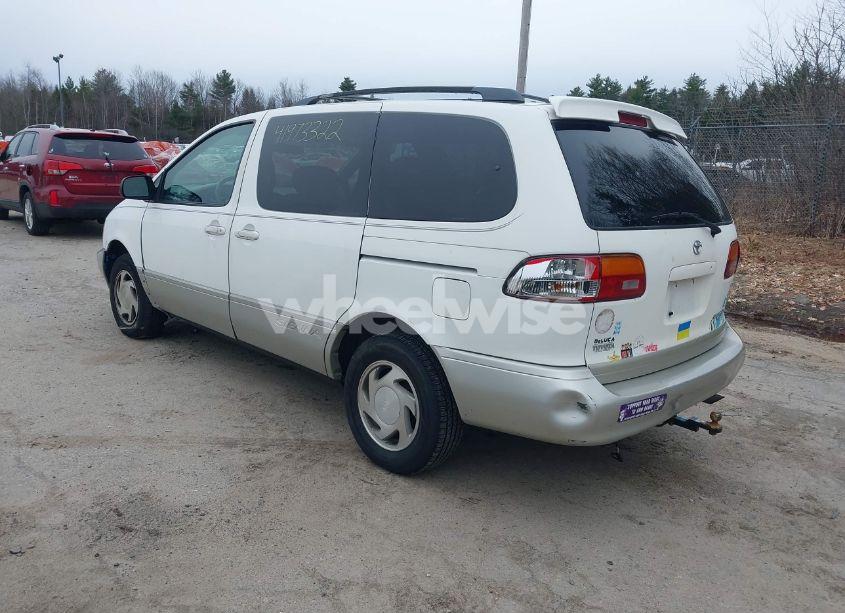 Photo 3 of 2000 Toyota Sienna XLE (VIN 4T3ZF13C4YU233128)