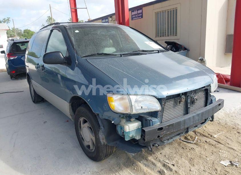 2000 Toyota Sienna XLE (VIN 4T3ZF13C4YU295841) main photo