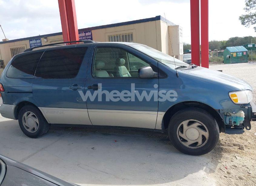 Photo 14 of 2000 Toyota Sienna XLE (VIN 4T3ZF13C4YU295841)