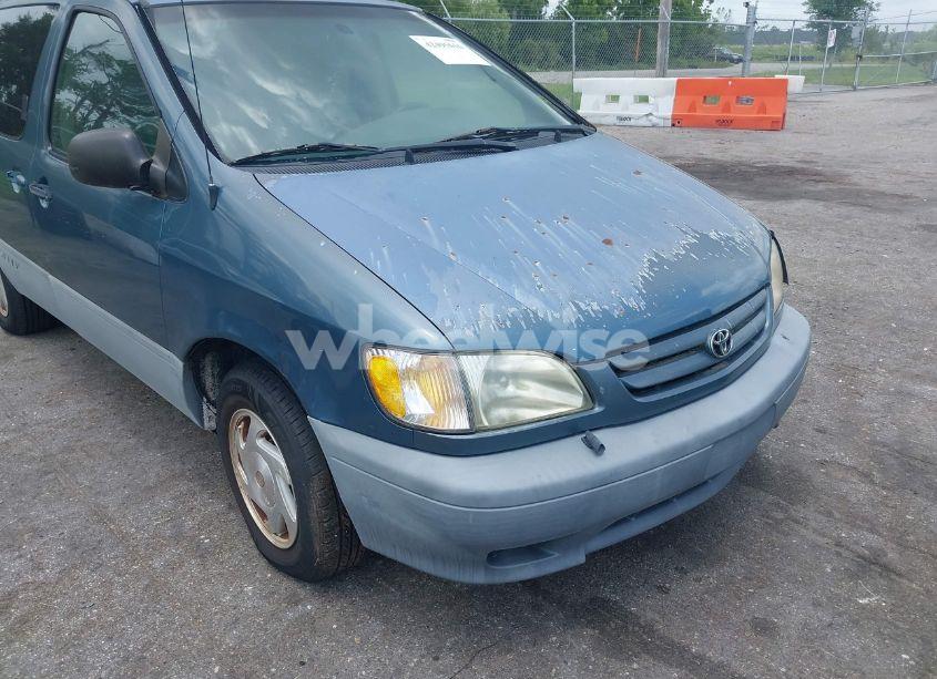 Photo 6 of 2002 Toyota Sienna LE (VIN 4T3ZF13C52U437850)