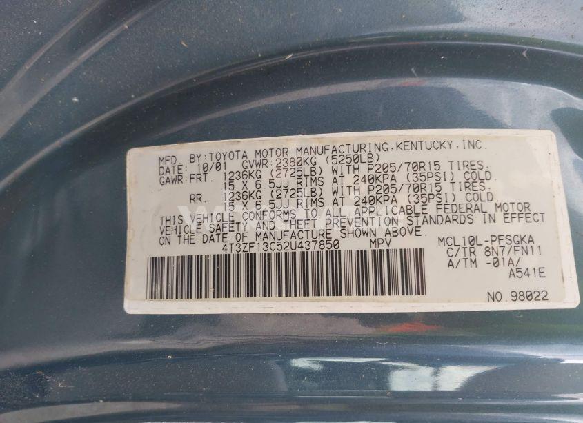 Photo 9 of 2002 Toyota Sienna LE (VIN 4T3ZF13C52U437850)