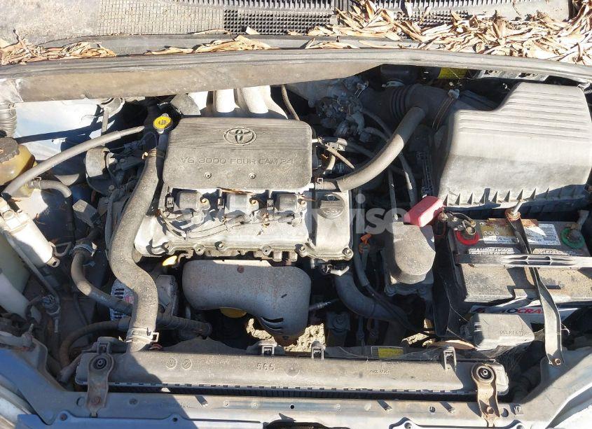 Photo 10 of 2000 Toyota Sienna LE (VIN 4T3ZF13C5YU181671)