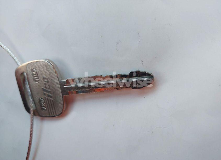 Photo 11 of 2000 Toyota Sienna LE (VIN 4T3ZF13C5YU217679)